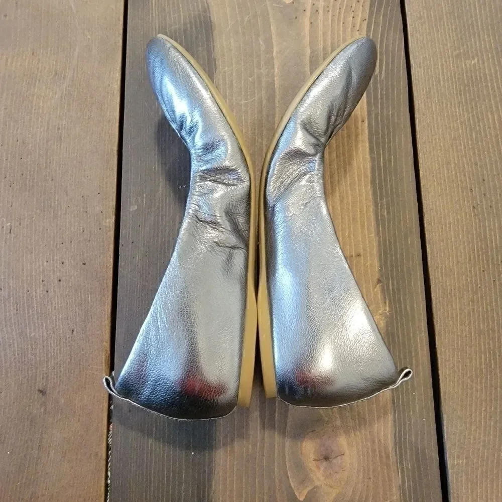 J. Crew Silver Metallic Flats Leather size 5.5